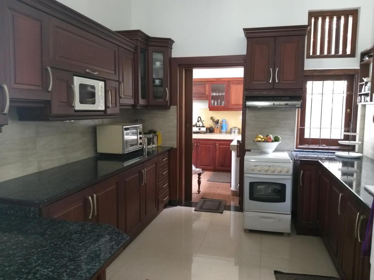 Cosy Nest Home Stay Negombo Bagian luar foto