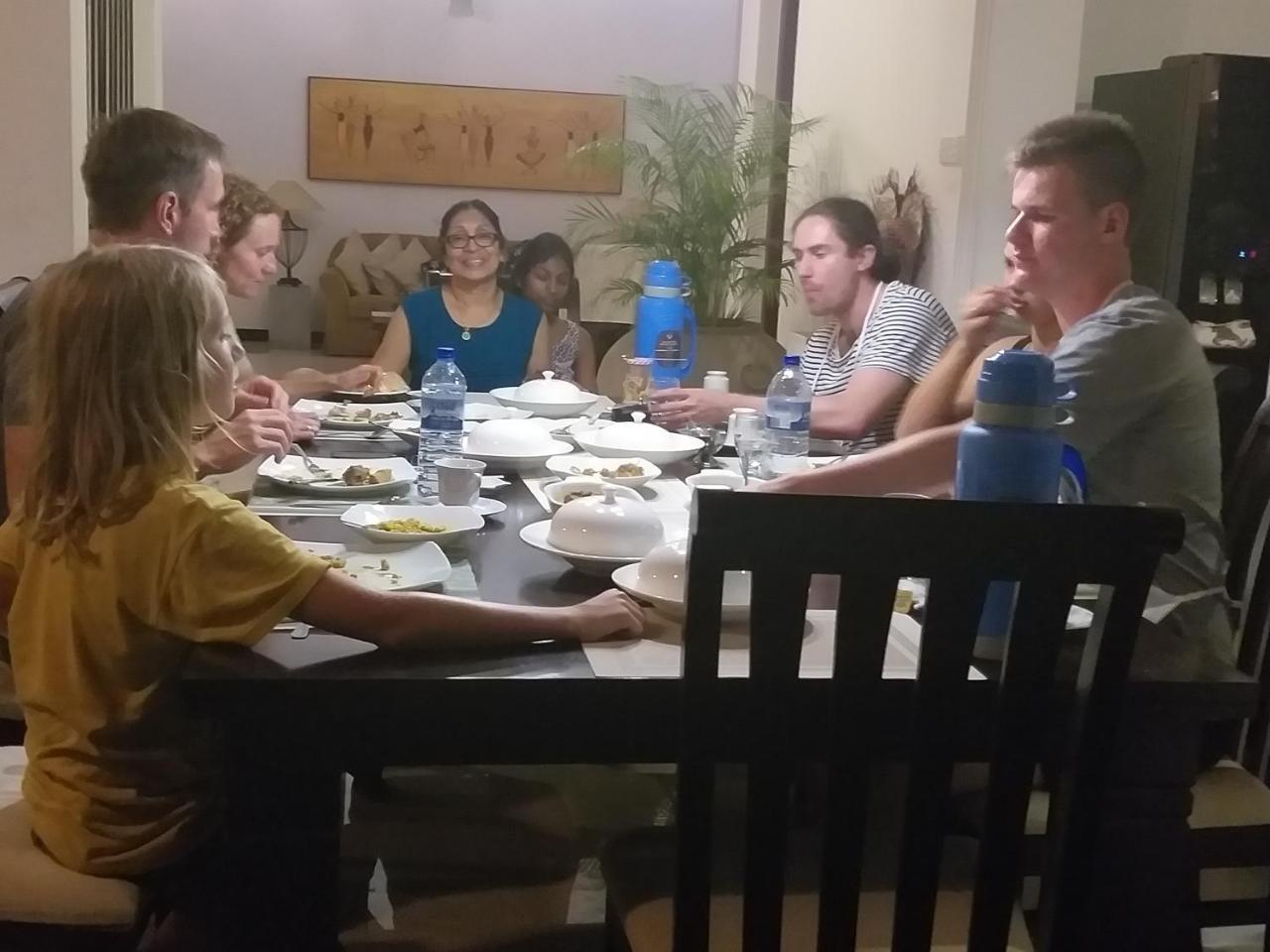 Cosy Nest Home Stay Negombo Bagian luar foto