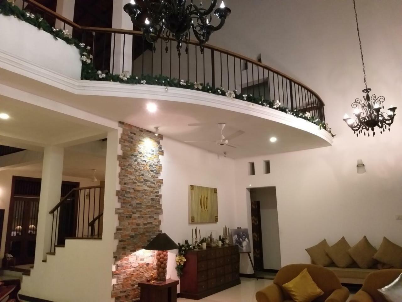 Cosy Nest Home Stay Negombo Bagian luar foto